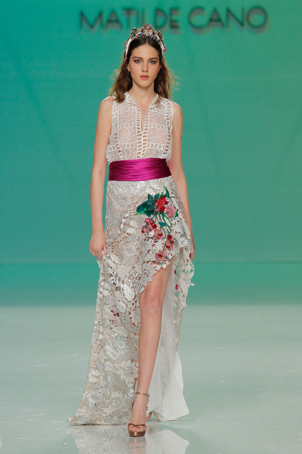 ilovebrides.pt Matilde Cano 2018 Barcelona Bridal Fashion Week 2017